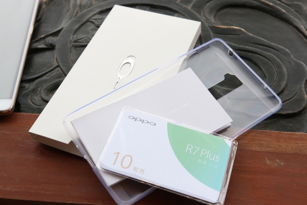 OPPO R7 Plus,,,2.5DĻ