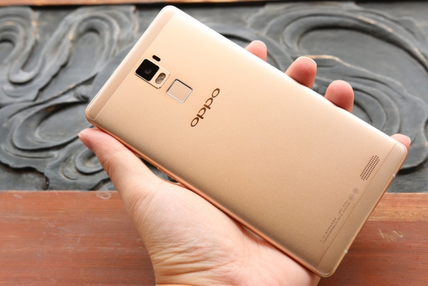 OPPO R7 Plus,,,2.5DĻ